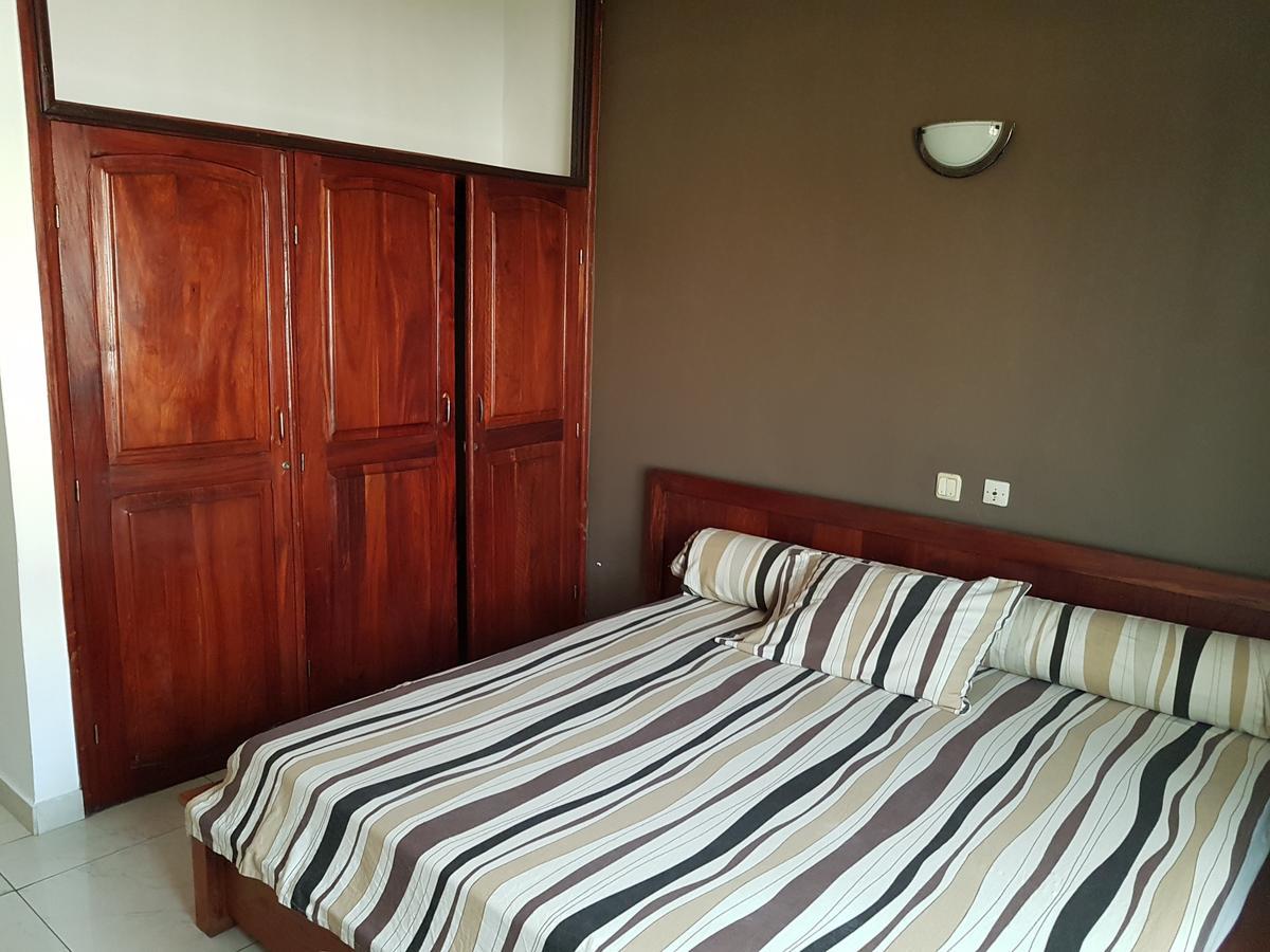 Acropole Hotel Cotonou Esterno foto